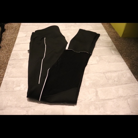 Athletic Bundle — Pink Mesh Hoodie/Black Leggings - Picture 6 of 6